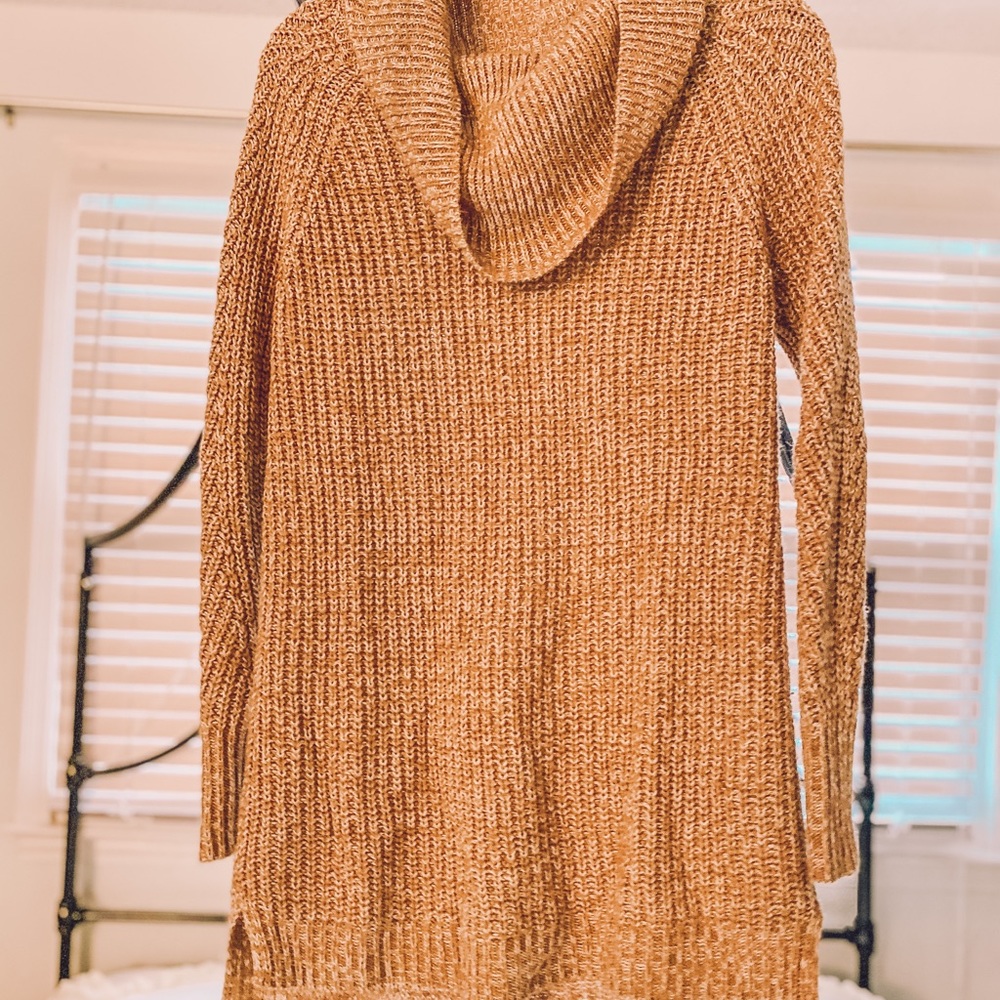 Sweater - Picture 2 of 2